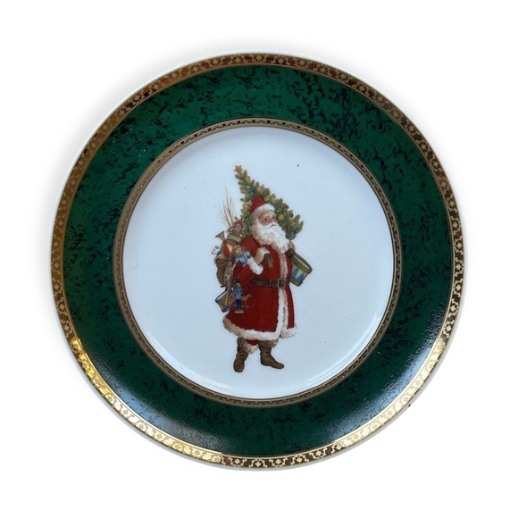 Set of 6 Christmas Santa Claus Appetizer Dessert Dishes w/24k Gold Trim, 6” - Picture 1 of 8